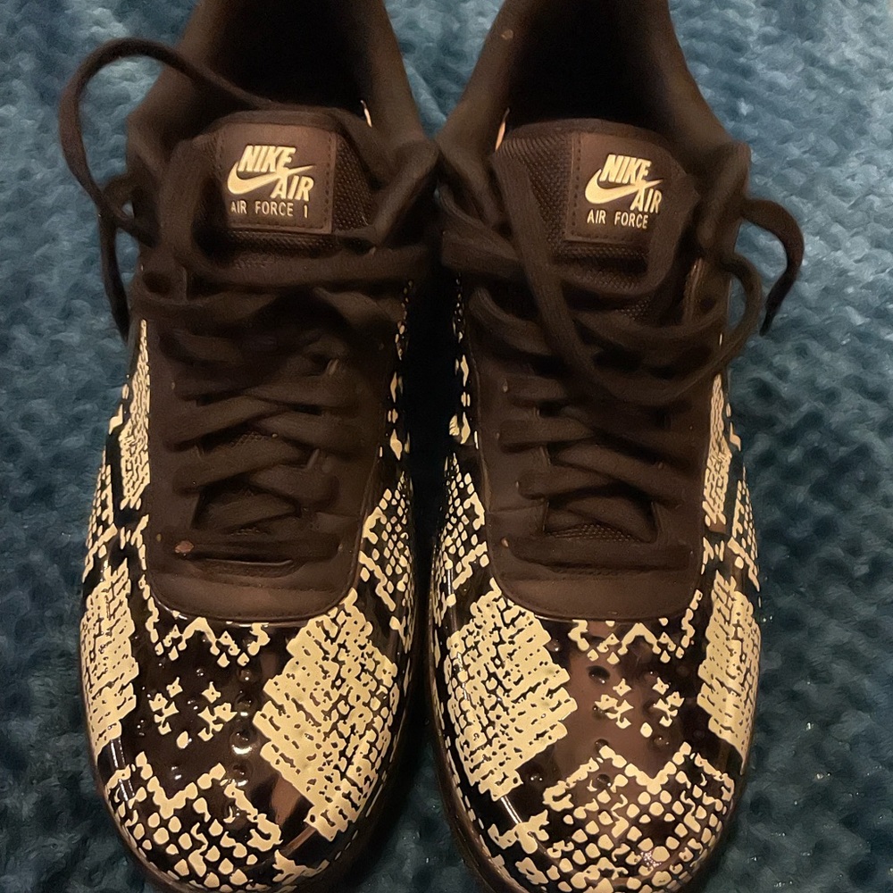 Nike Air Force 1